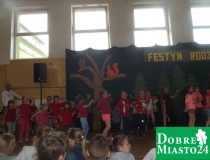 2017-06-21 dobre miasto wojska polskiego sp1 dyplom taniec (2)