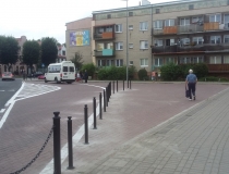 201708-14 Dobre Miasto rondo droga 51 barierki (1)